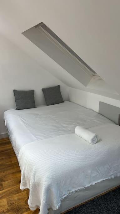 Appartamento Bright And Cosy Loft Converted Apartment! Oxford