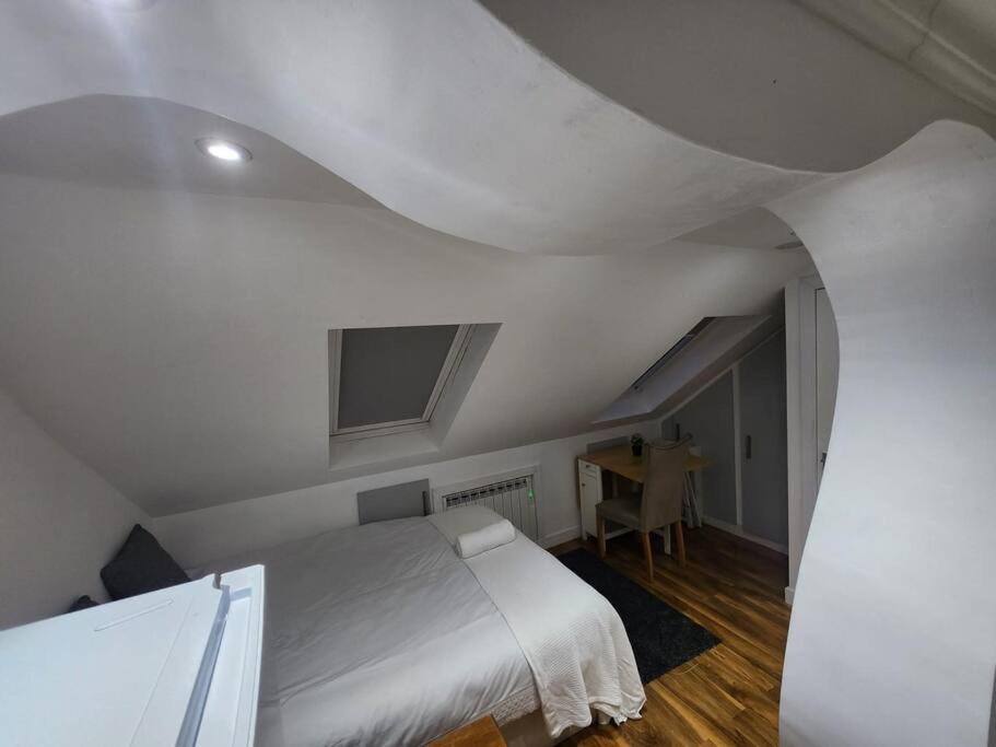 Bright And Cosy Loft Converted Apartment!