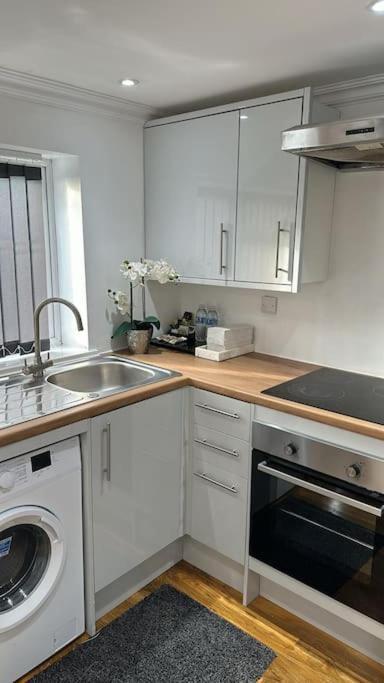 Bright And Cosy Loft Converted Apartment! Oxford