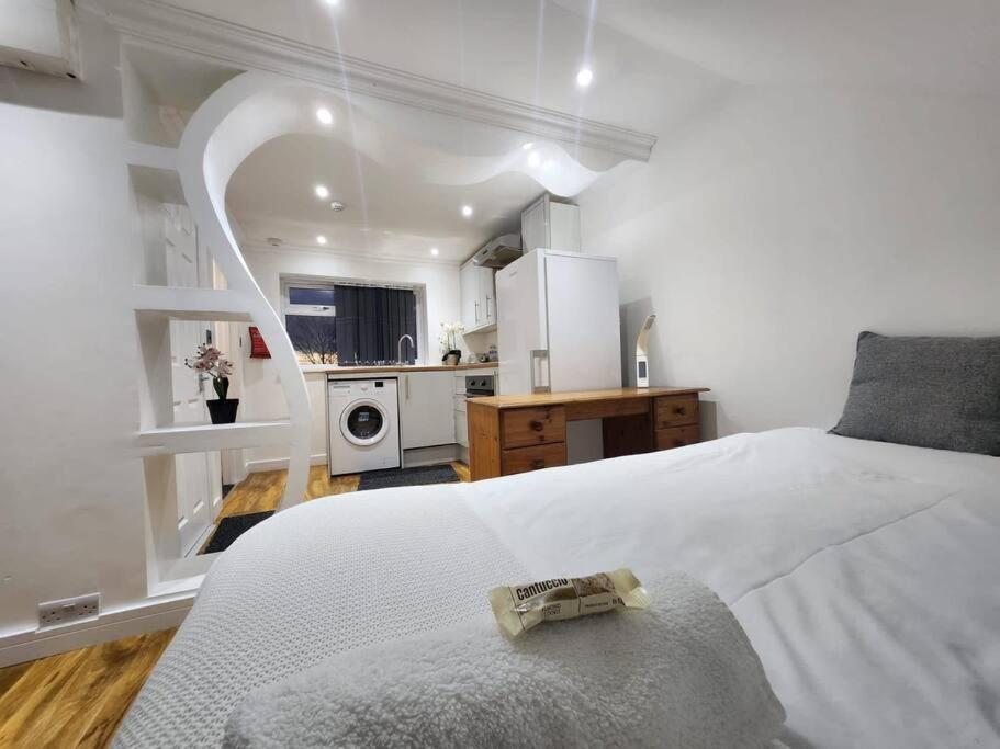 Appartamento Bright And Cosy Loft Converted Apartment! Oxford